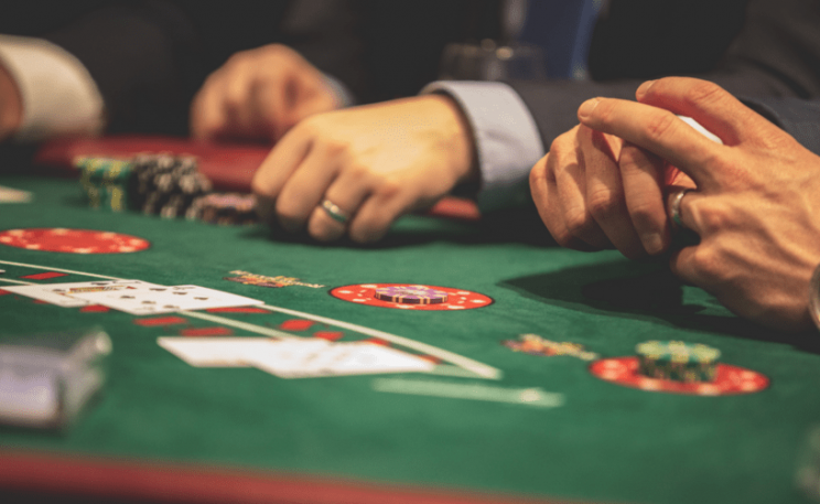 奧馬哈撲克(Omaha Poker)-穩贏技巧大揭密|TU娛樂城